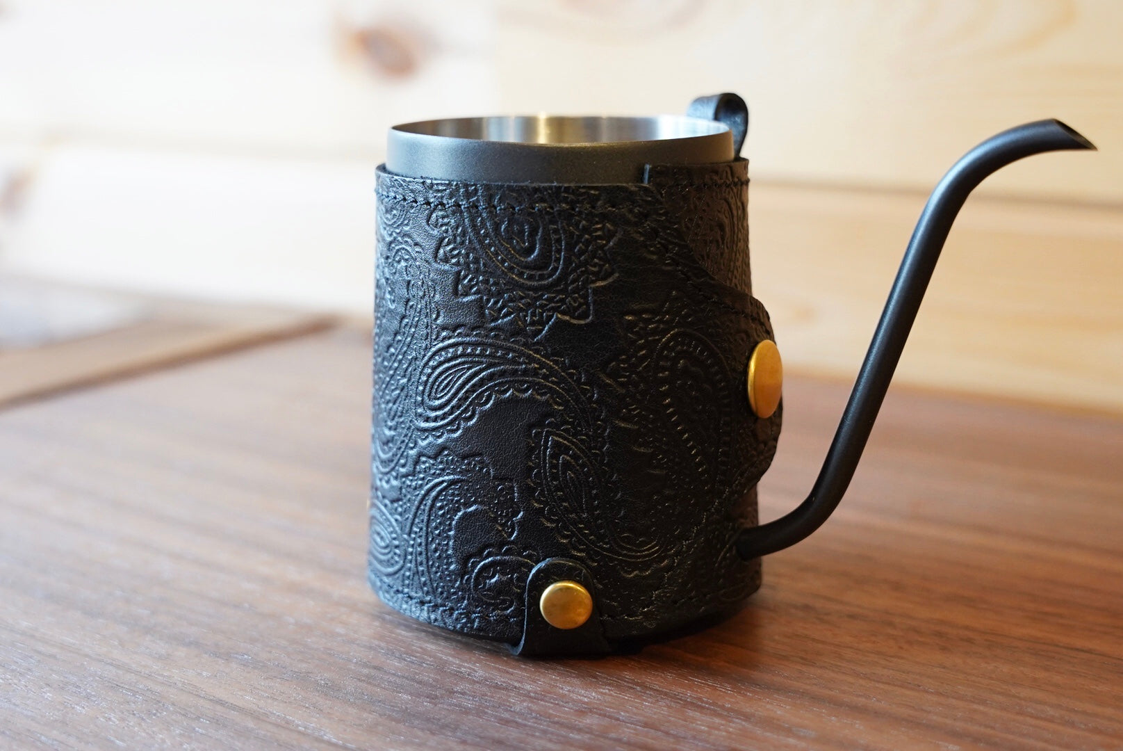 Coresドリップポット用ペイズリー柄レザーカバー