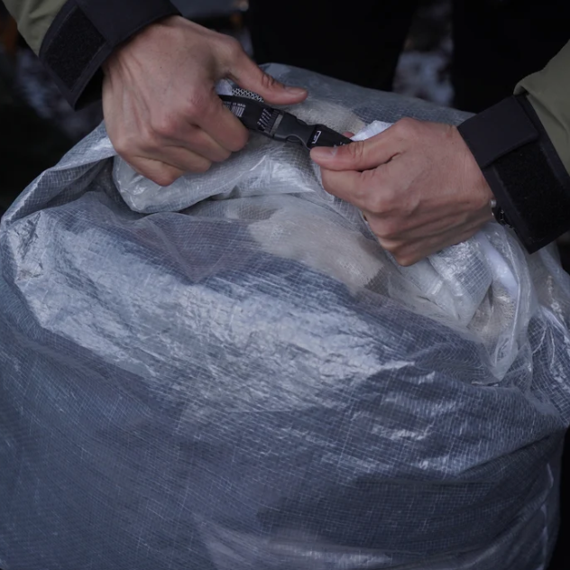 WEEKENDER × LOG PE ROLLTOP 60L