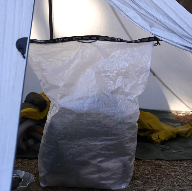 WEEKENDER × LOG PE ROLLTOP 60L