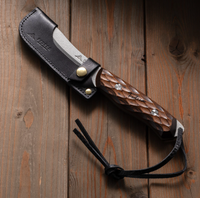 ブッシュクラフトナイフ