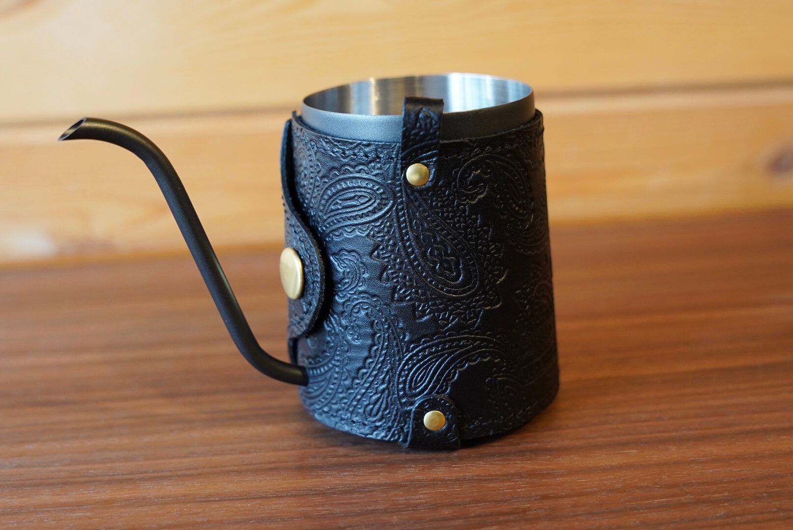 Coresドリップポット用ペイズリー柄レザーカバー