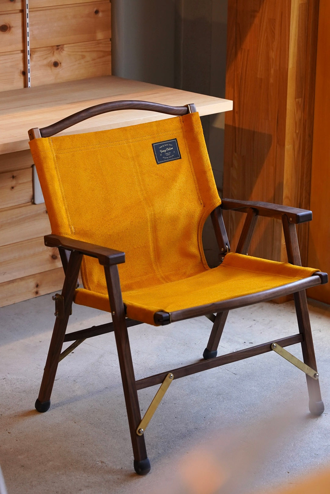 スエードレザー座面