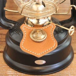 Emblem Style Oil Lantern Tank Apron Small