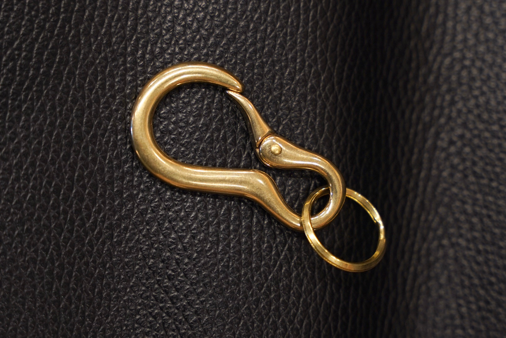 真鍮無垢ダルマ型カラビナホルダー