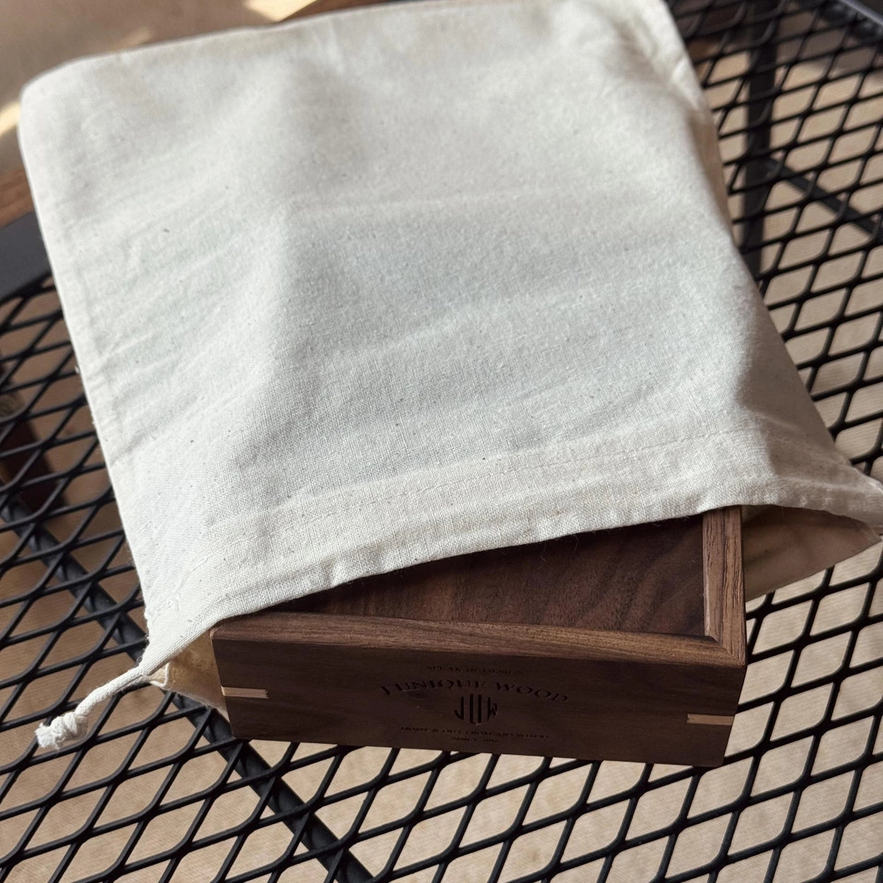 Light Box "claymore"