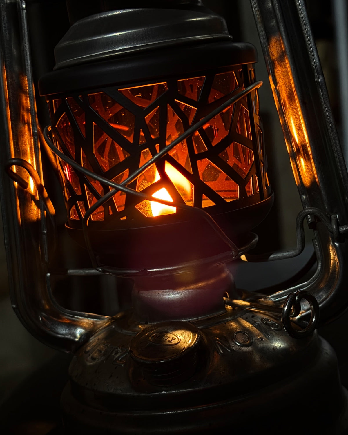 Iron glove アンバー